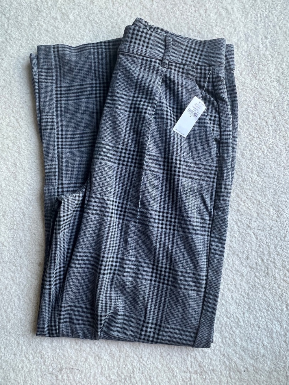 NWT Old Navy Taylor Wide Leg Trouser in Grey Plaid - Size M